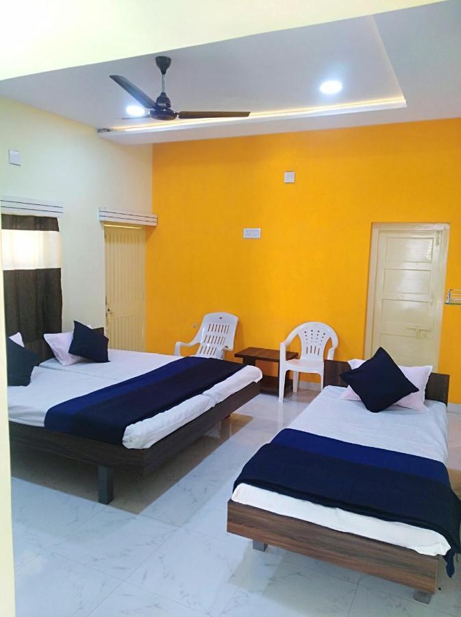 Chitrakut Bungalows Dwārka Bagian luar foto